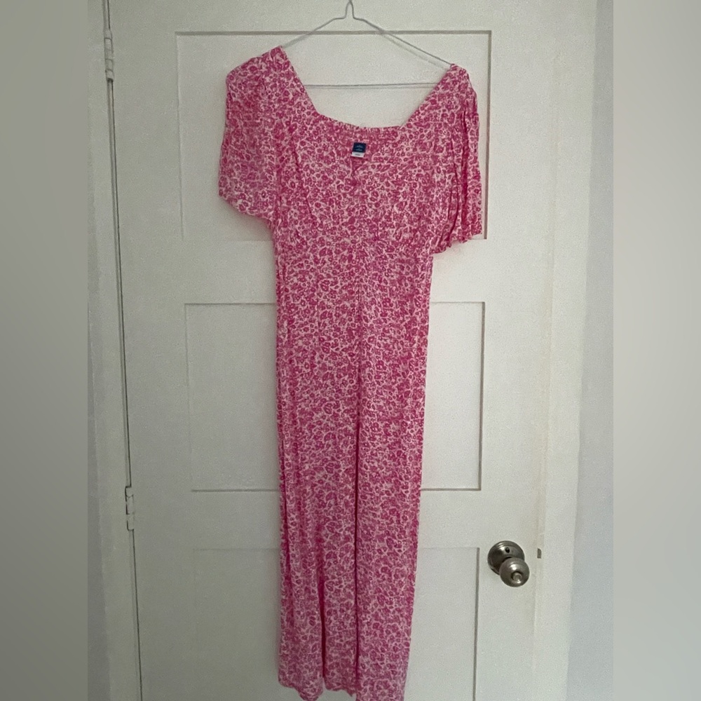 Old Navy Pink and White Summer Dress